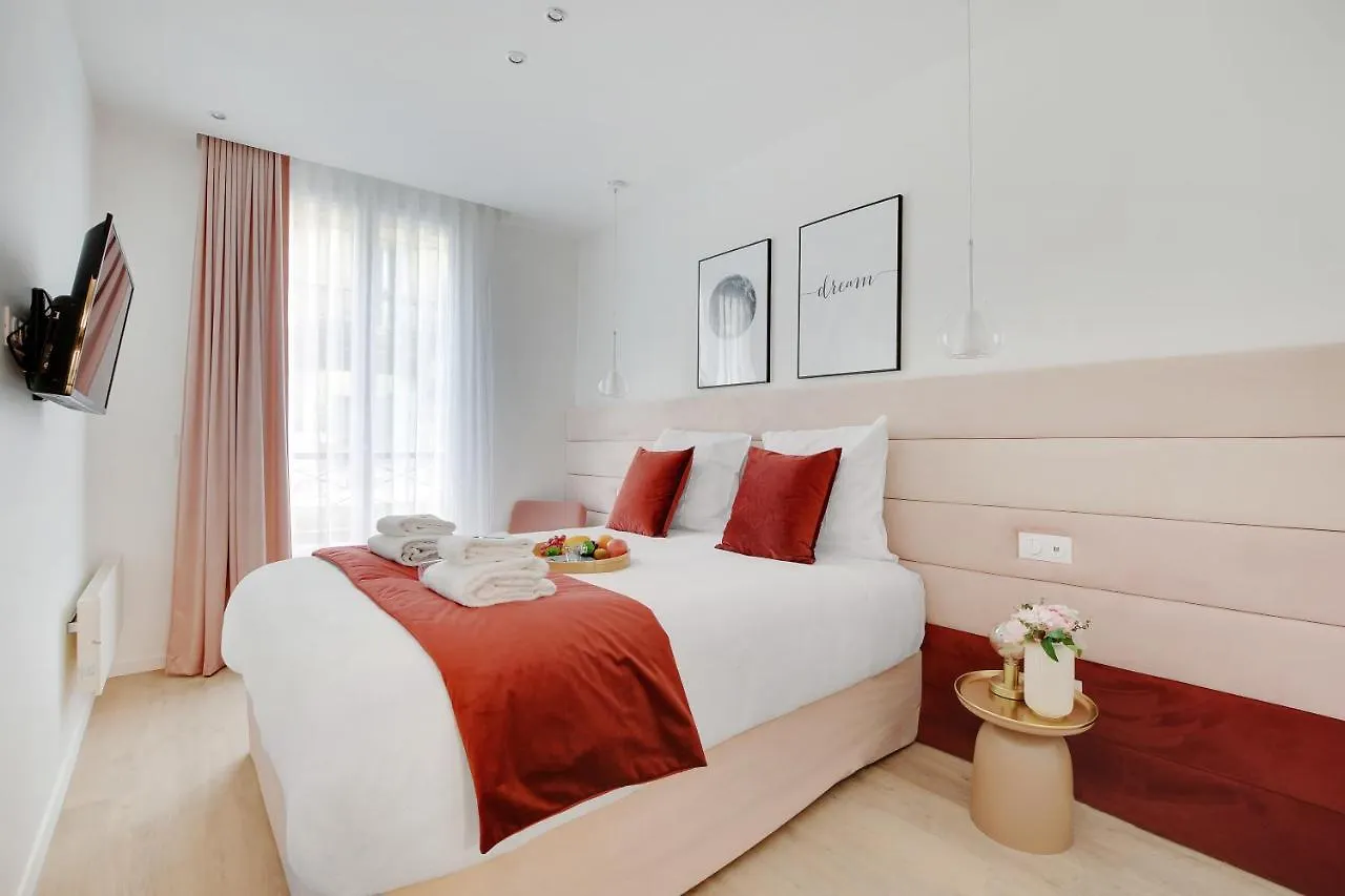Charming Apartment - 2Br-6P -In The Heart Of Paris France
